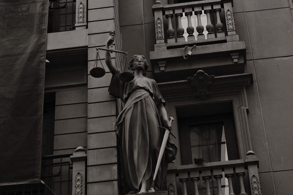 Introduction to Sociology (Law)