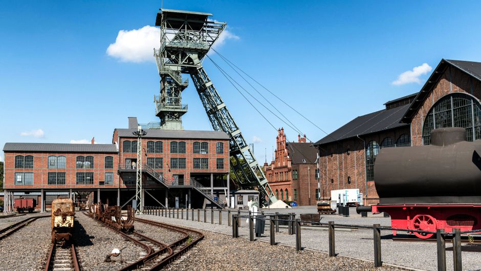 Introduction to Mining Engineering