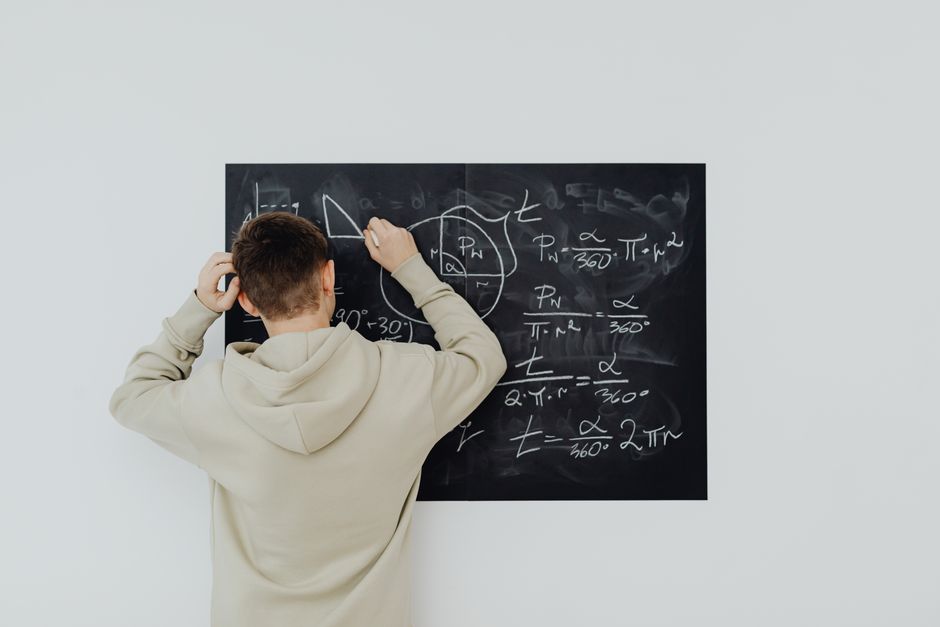 IB Diploma Mathematics Analysis and Approaches - Complete Preparation